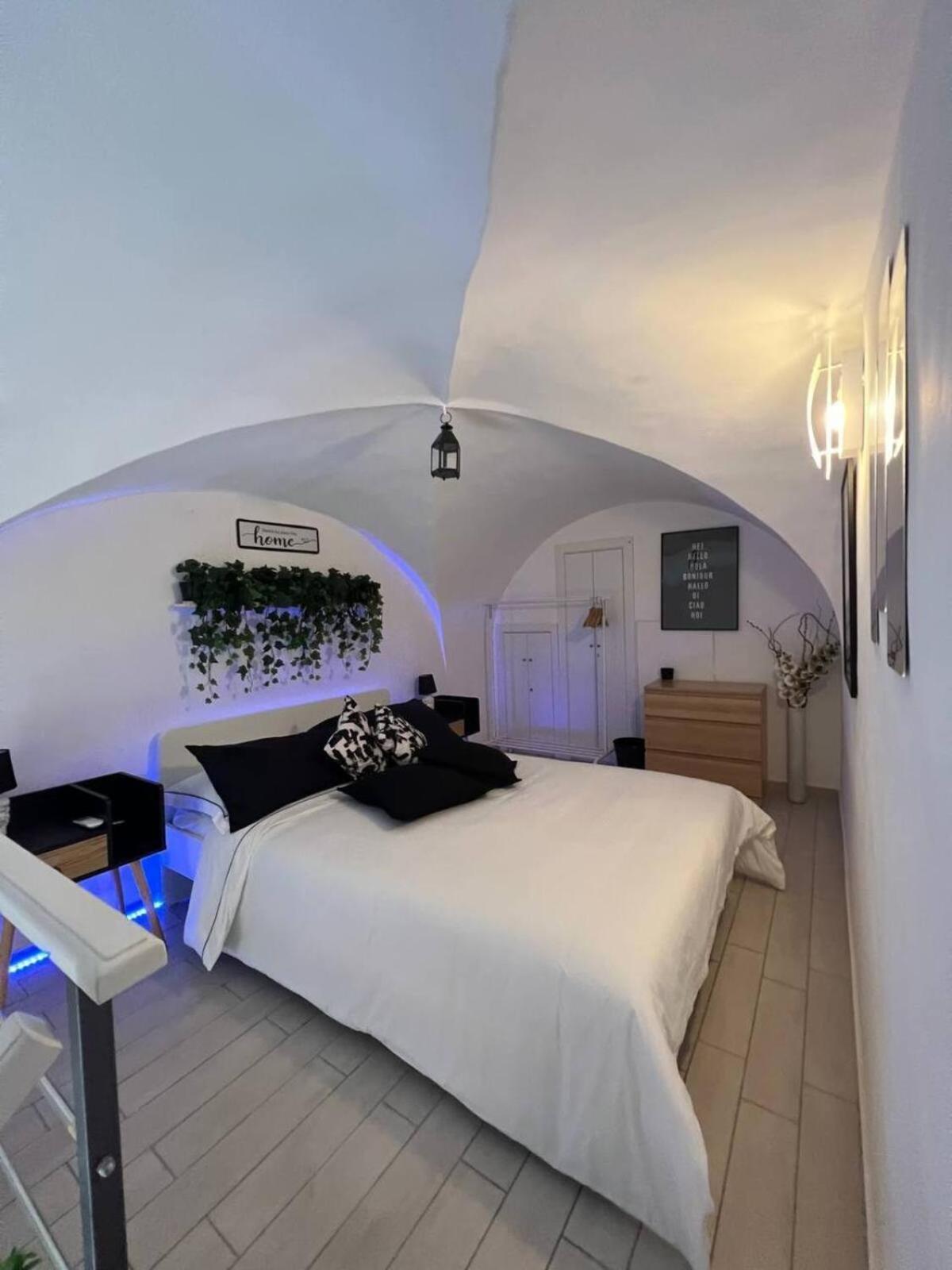 Borgo Santa Caterina - Fiera "Ventotto Holiday Home" Catânia Exterior foto